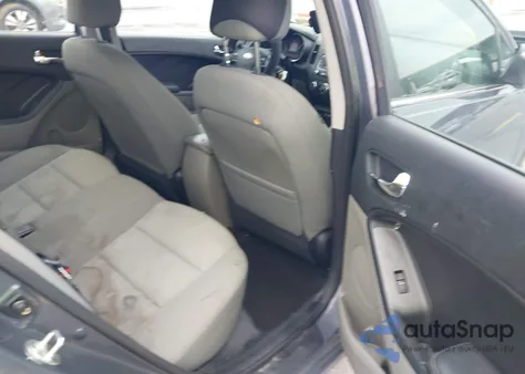 2015 Kia Forte Ex z USA, uszkodzony, nr VIN KNAFX4A83F5322464